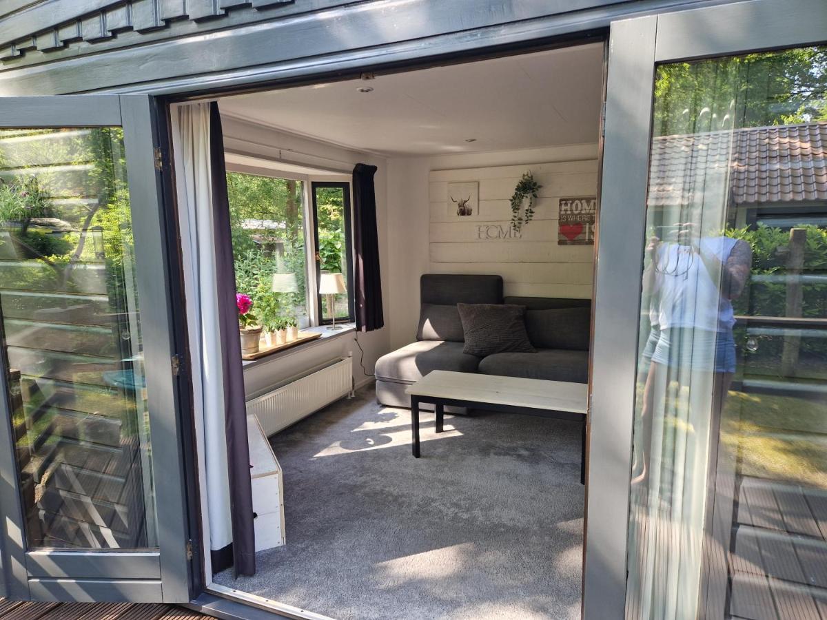 Heerlijk Huisje In Het Bos Op Chaletpark Kempenbos Diessen Eksteriør bilde
